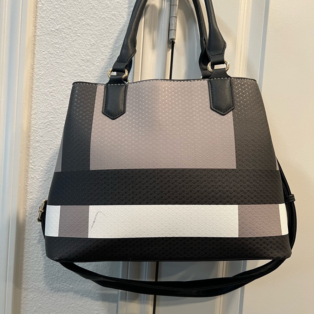 Chic Black and Gray Women's Shoulder Bag
